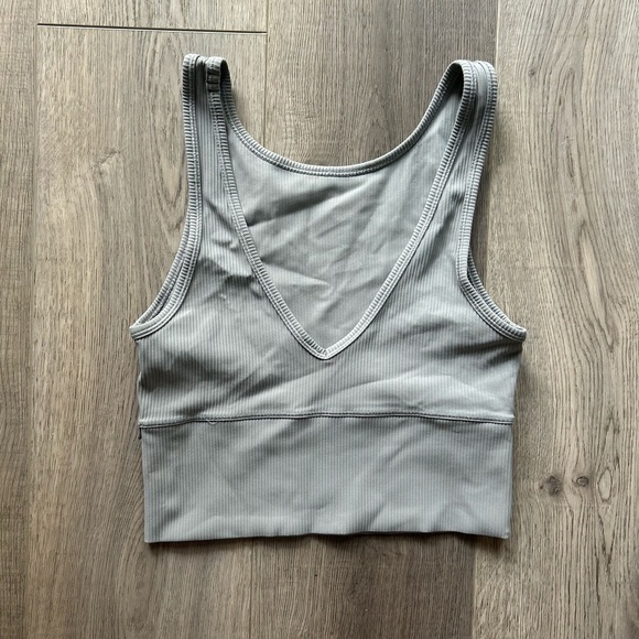 EUC Lululemon Power Pivot Ribbed Tank Top in Rhino Grey - Picture 2 of 5